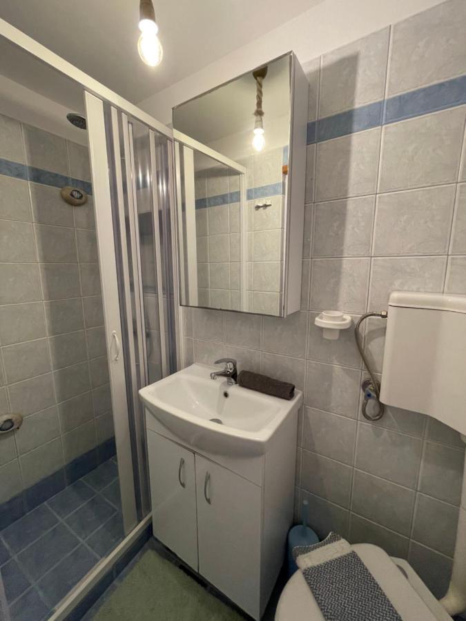 Erginas Boat House Apartment Plaka  ภายนอก รูปภาพ